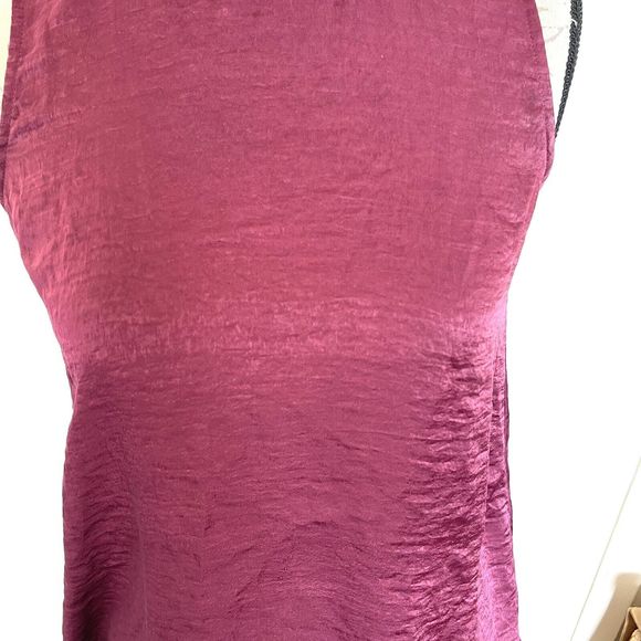 Banana Republic Womens Blouse Size XS Shiny Burgundy Sleeveless Dressy Top Night - Picture 5 of 12